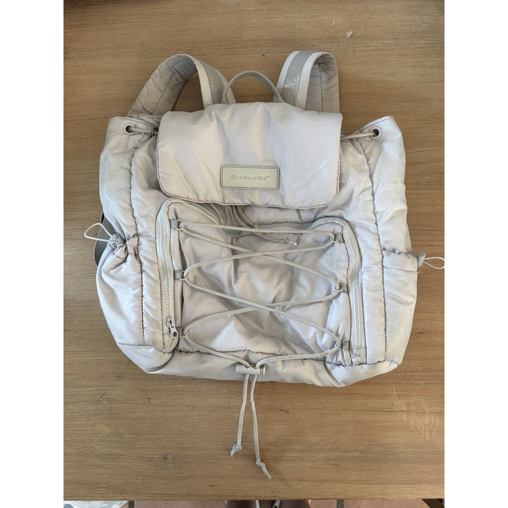 Blogilates Ultimate Athletic Trainer Backpack -cream
